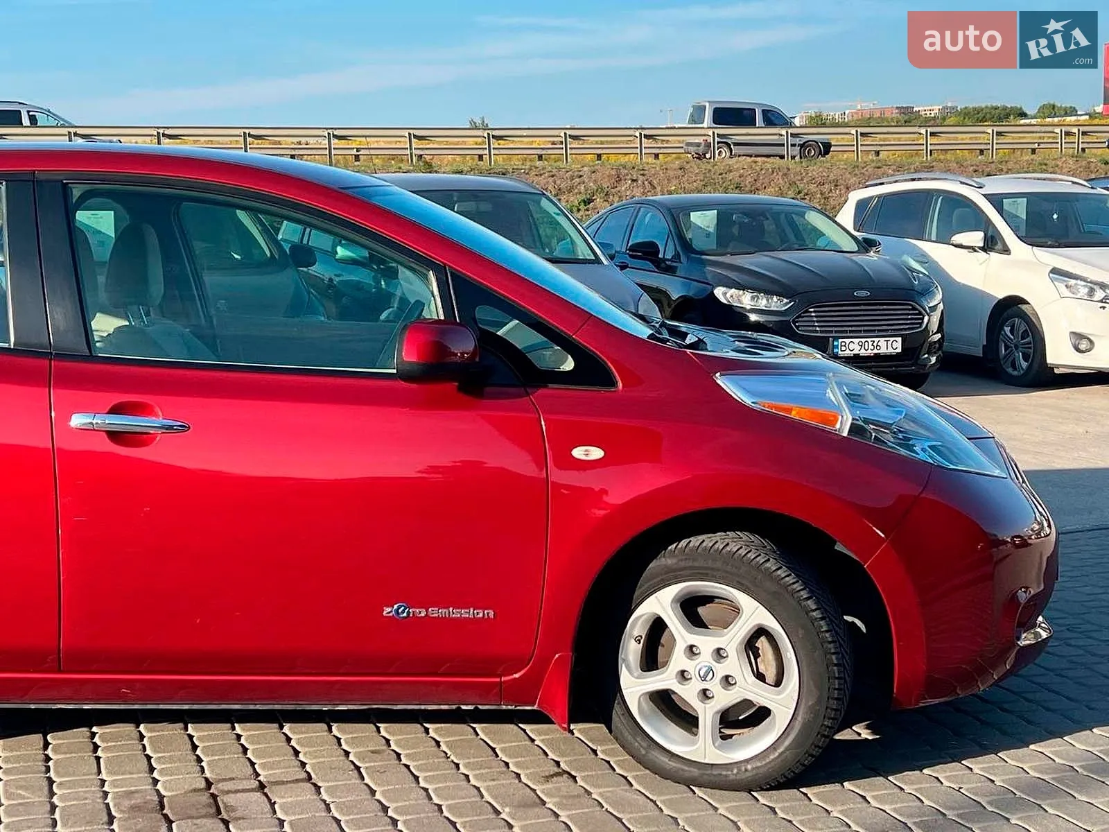 2012 Nissan Leaf - мініатюра 12