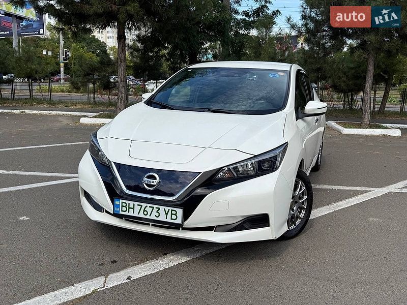 Хетчбек Nissan Leaf 2018 в Одесі