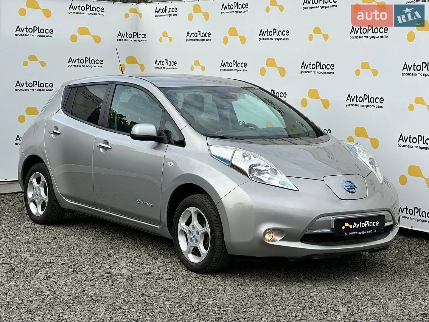 2017 Nissan Leaf - мініатюра 10