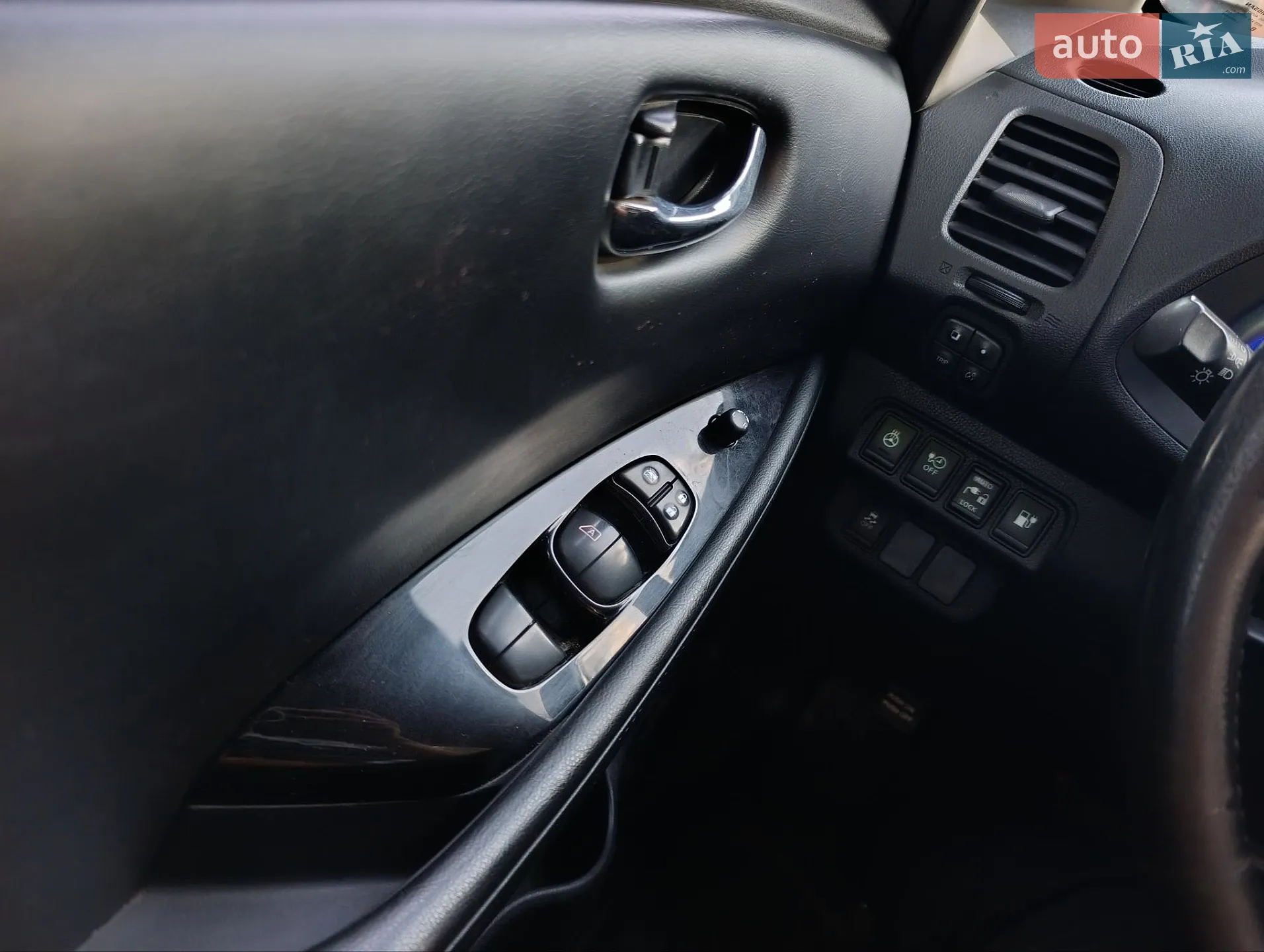 2016 Nissan Leaf - мініатюра 10