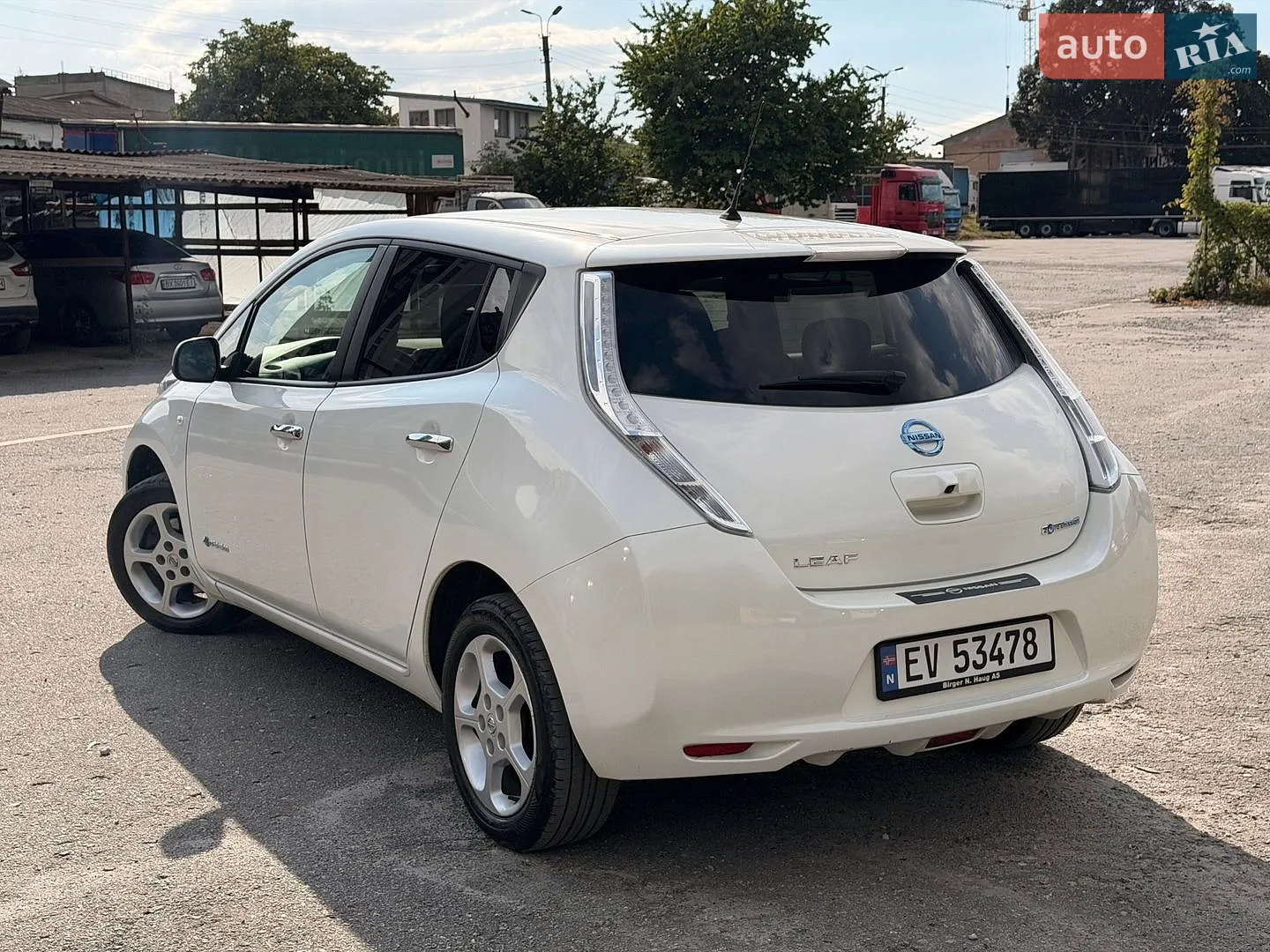 2016 Nissan Leaf - мініатюра 10