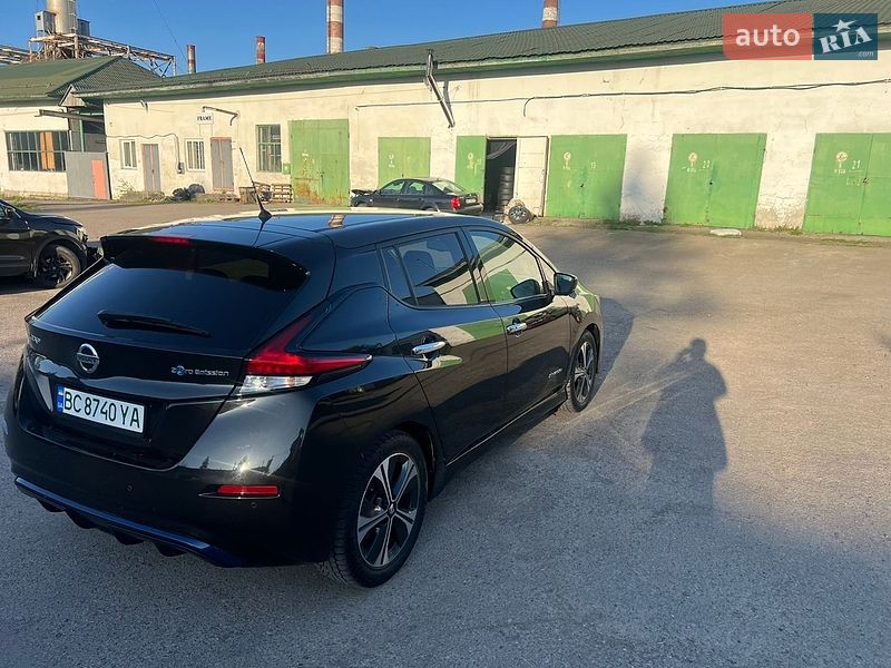 Хэтчбек Nissan Leaf 2018 в Львове