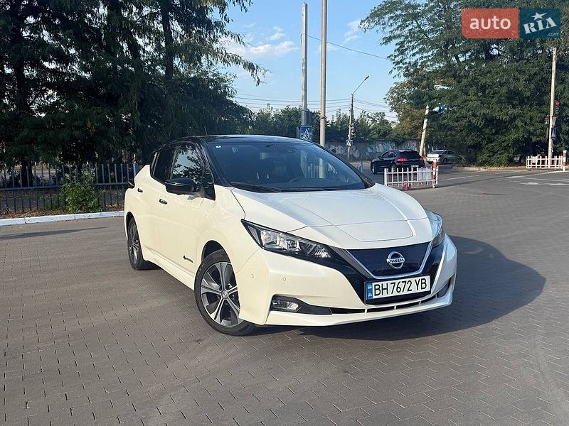 Хэтчбек Nissan Leaf 2018 в Одессе