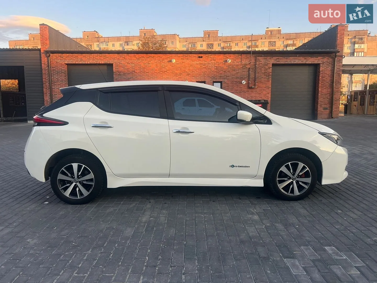2018 Nissan Leaf - мініатюра 2