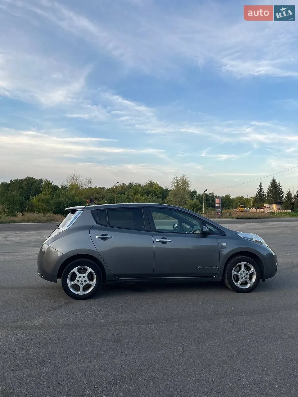 2015 Nissan Leaf - мініатюра 2