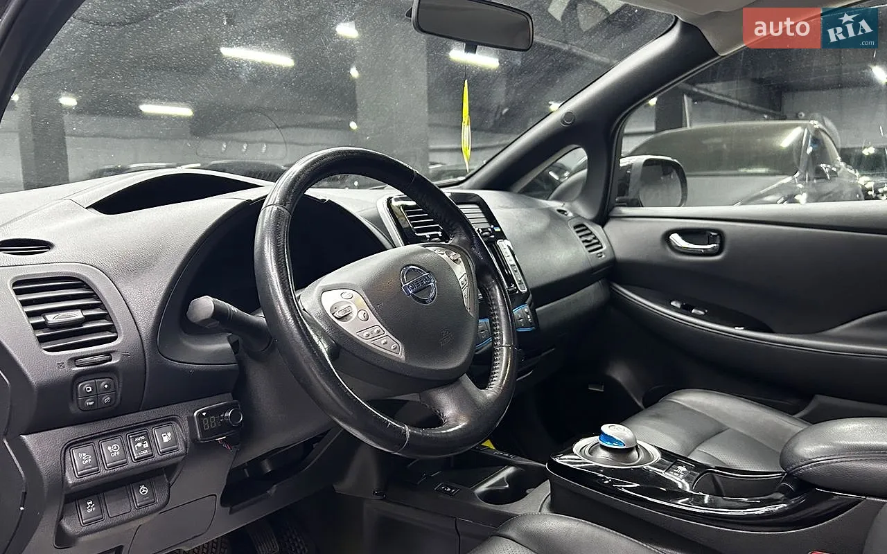 2017 Nissan Leaf - мініатюра 11