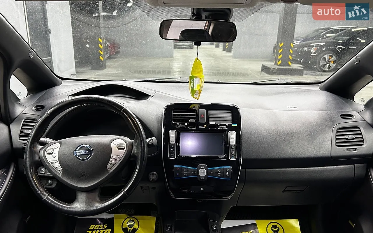 2017 Nissan Leaf - мініатюра 13