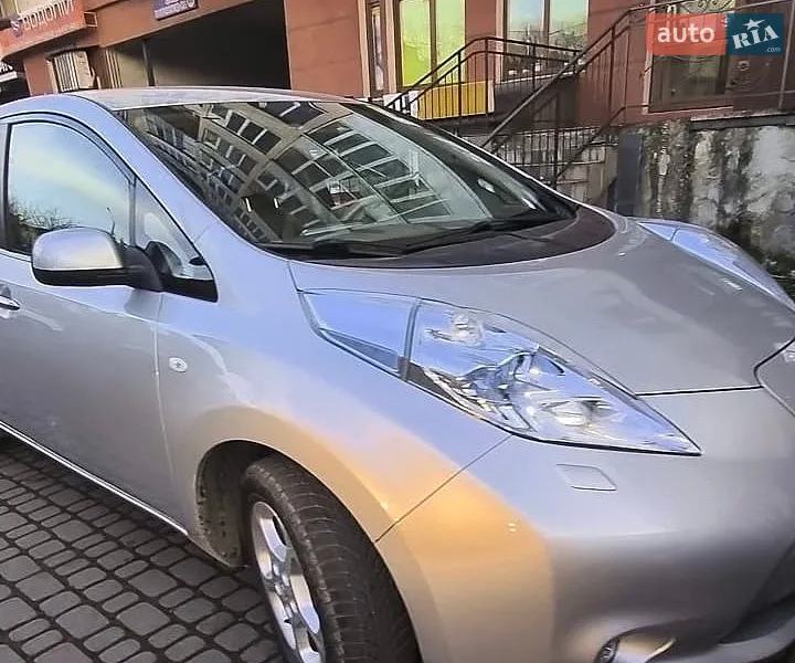 Nissan Leaf 2012