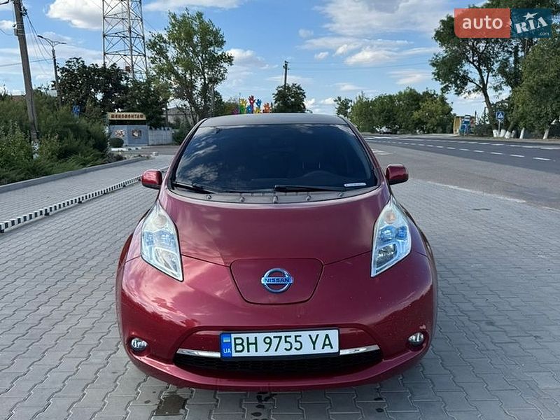 Хетчбек Nissan Leaf 2012 в Одесі