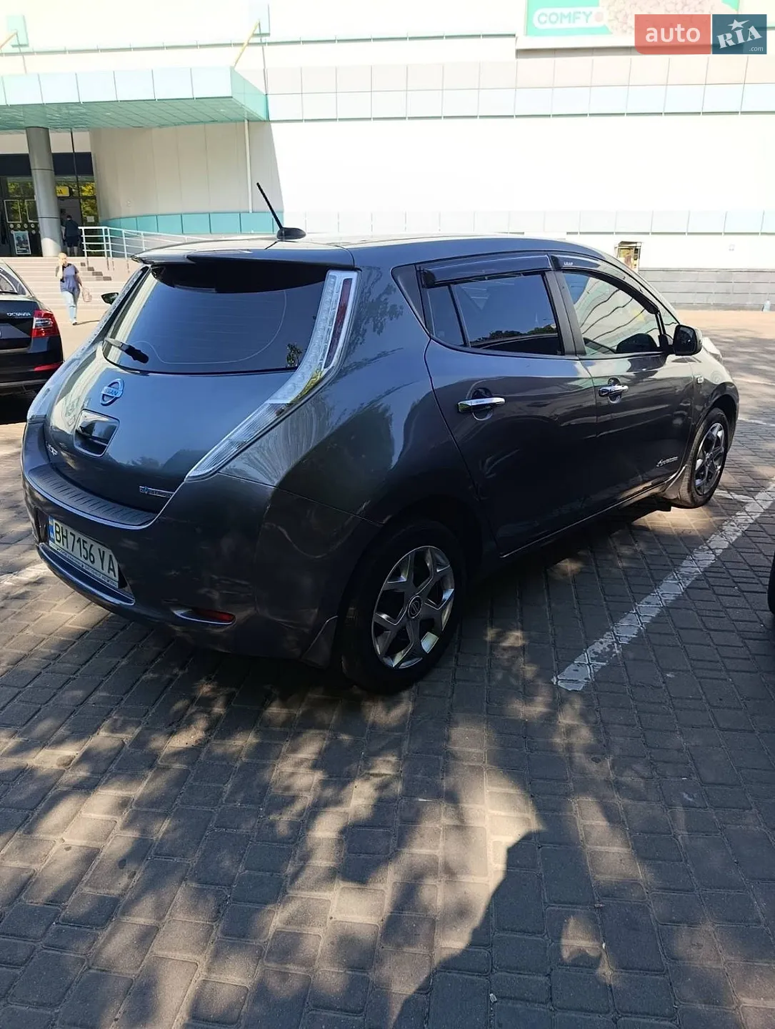 2015 Nissan Leaf - мініатюра 6