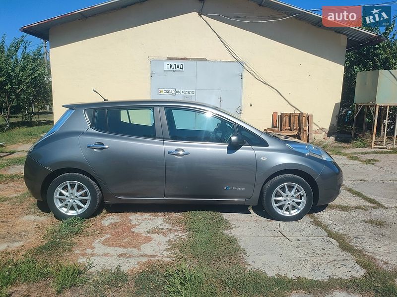 Хэтчбек Nissan Leaf 2013 в Полтаве фото 3 Хэтчбек Nissan Leaf 2013 в Полтаве