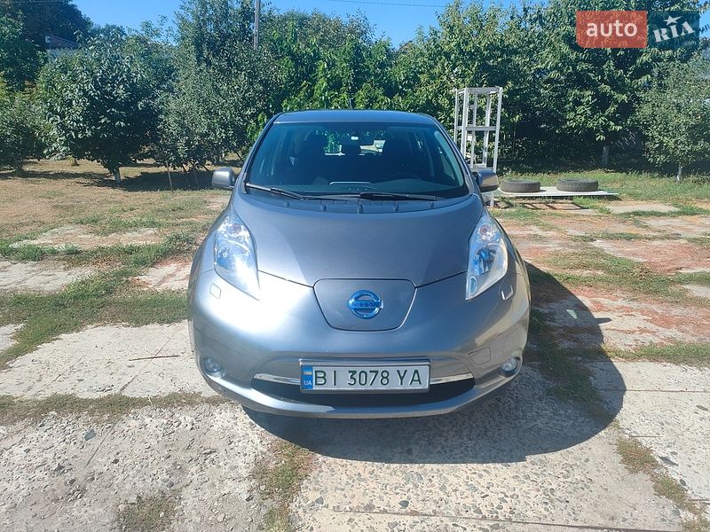 Хэтчбек Nissan Leaf 2013 в Полтаве фото 4 Хэтчбек Nissan Leaf 2013 в Полтаве