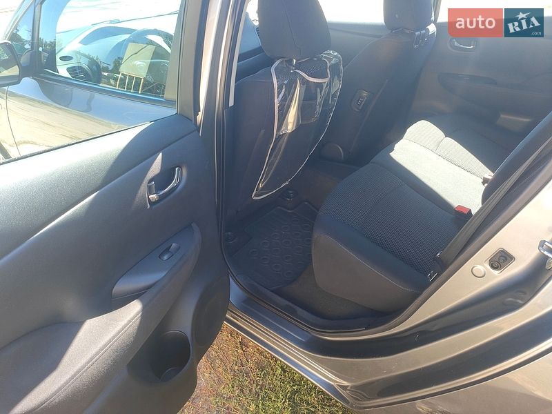 Хэтчбек Nissan Leaf 2013 в Полтаве фото 11 Хэтчбек Nissan Leaf 2013 в Полтаве