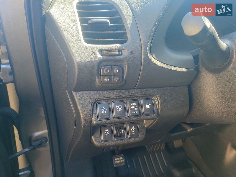Хэтчбек Nissan Leaf 2013 в Полтаве фото 12 Хэтчбек Nissan Leaf 2013 в Полтаве