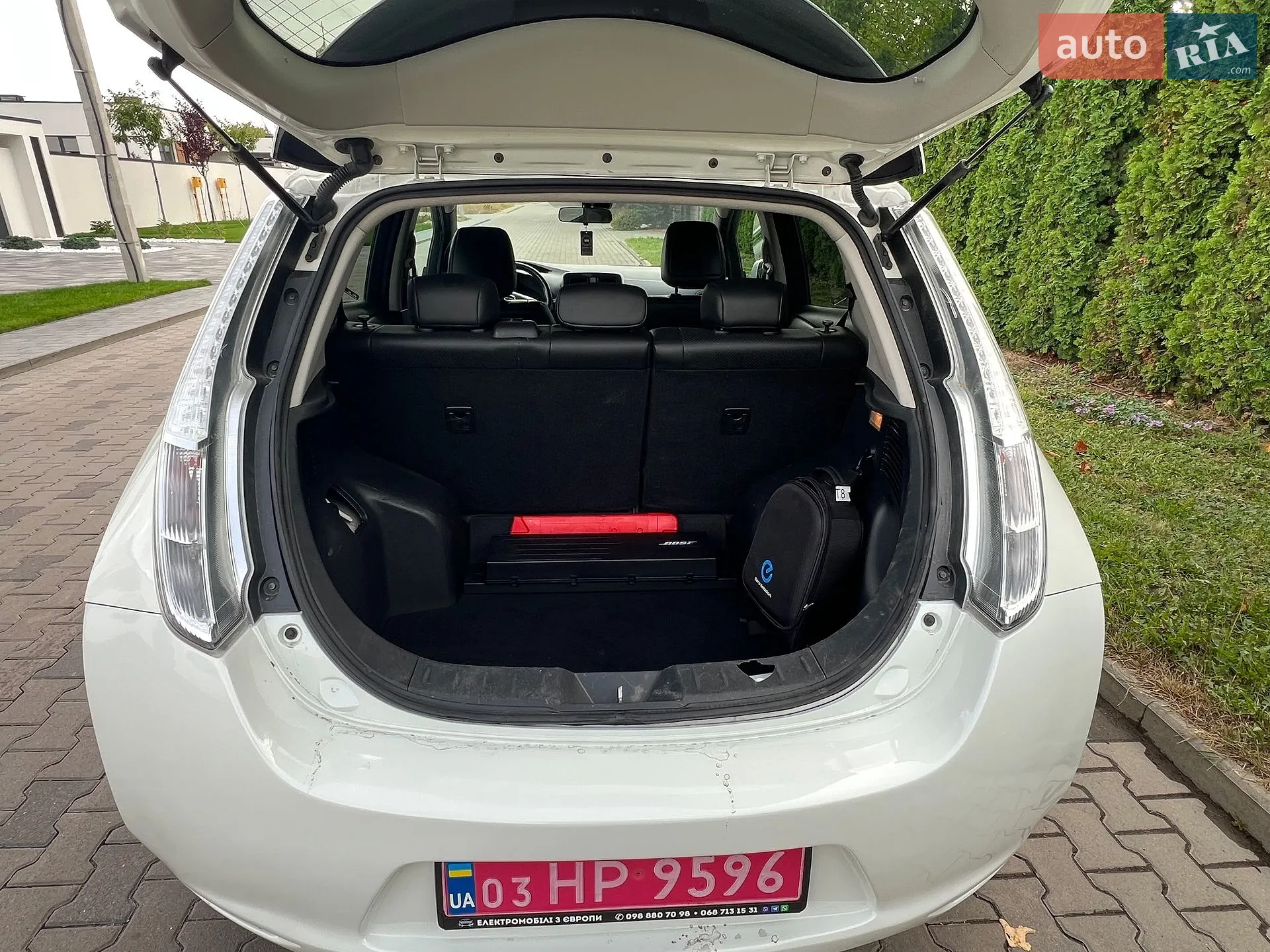 2015 Nissan Leaf - мініатюра 16