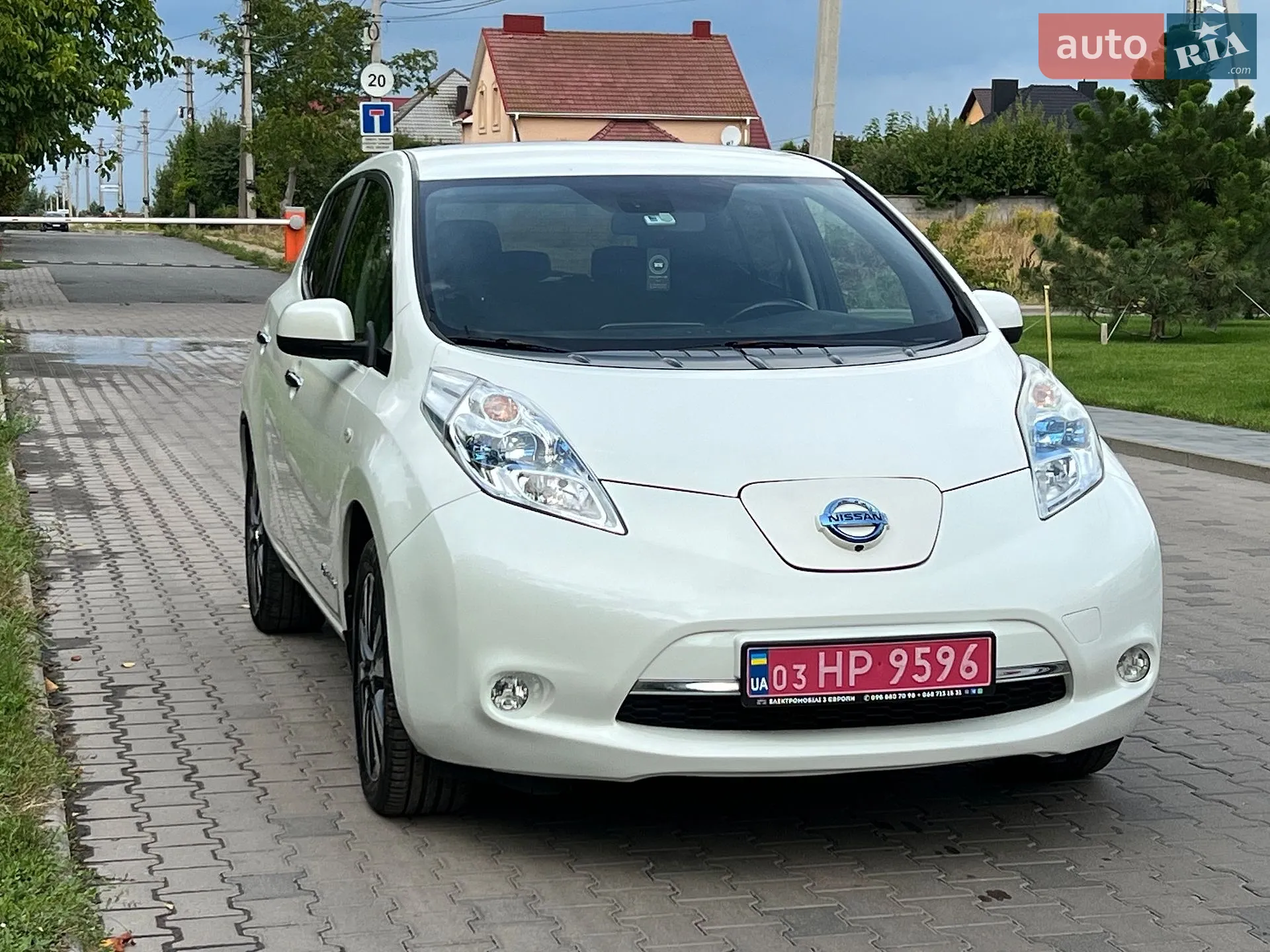 2015 Nissan Leaf - мініатюра 21