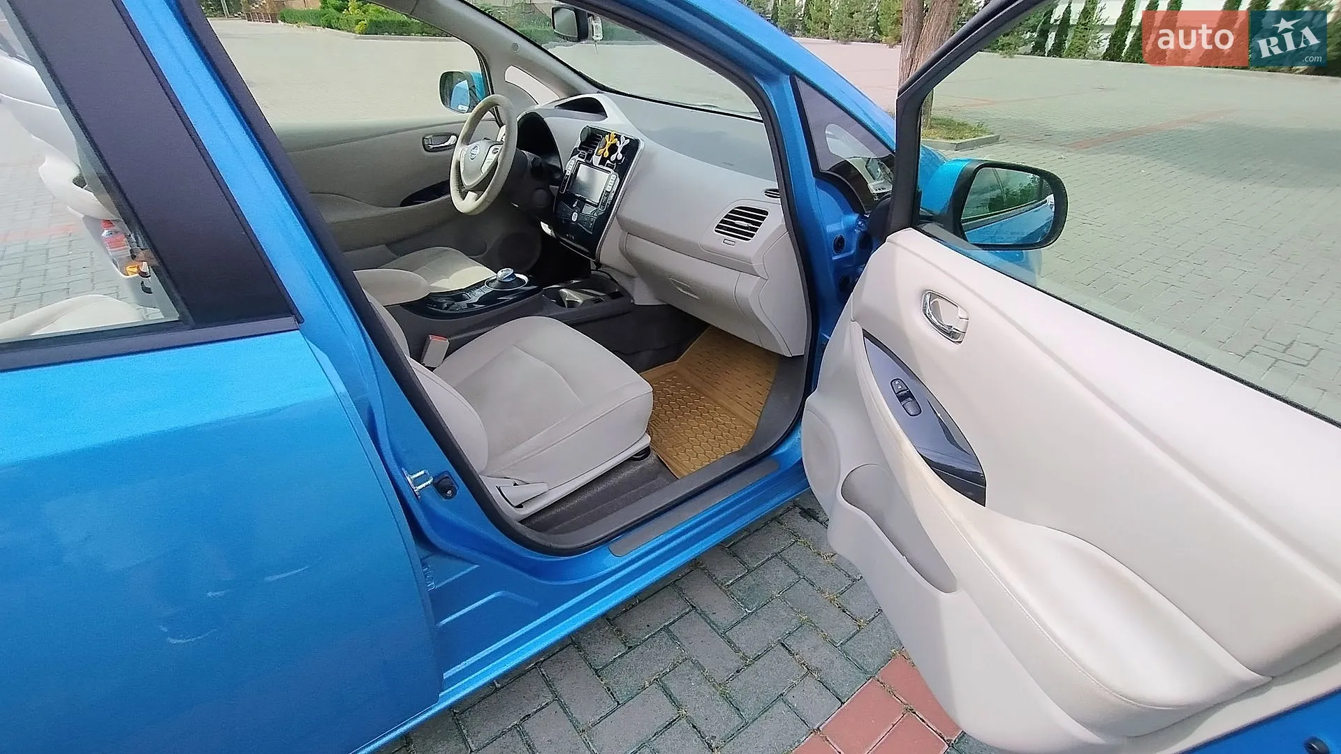 2011 Nissan Leaf - мініатюра 20