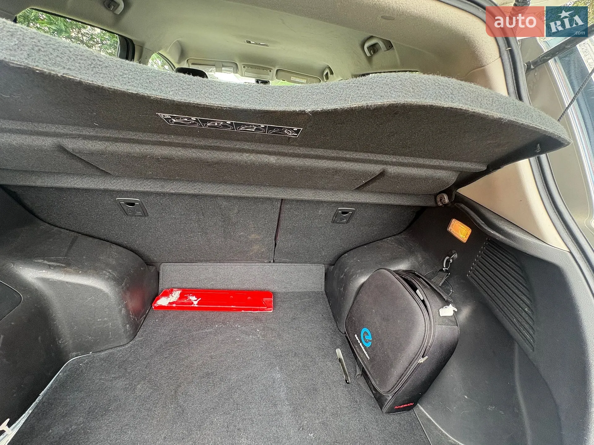2014 Nissan Leaf - мініатюра 20
