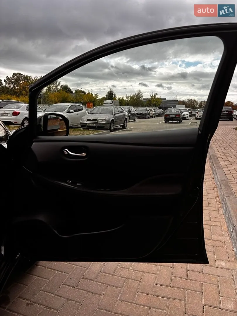 2014 Nissan Leaf - мініатюра 26