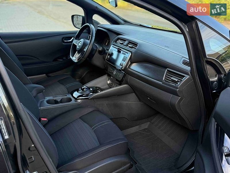 Хетчбек Nissan Leaf 2019 в Радехові