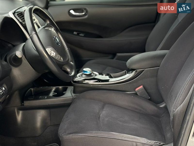 Хэтчбек Nissan Leaf 2014 в Тернополе