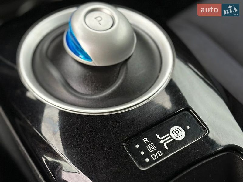 Хэтчбек Nissan Leaf 2014 в Тернополе