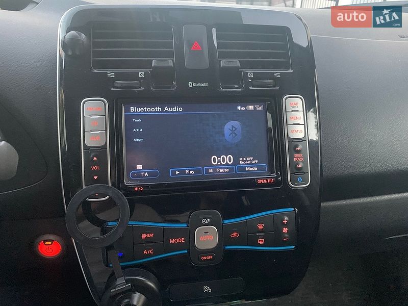 Хэтчбек Nissan Leaf 2015 в Виннице
