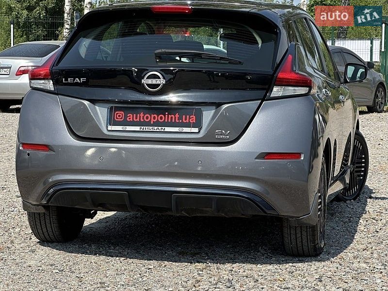 Хетчбек Nissan Leaf 2024 в Білогородці