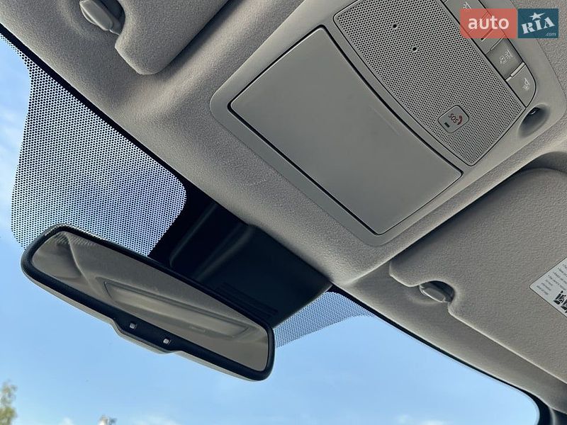 Хетчбек Nissan Leaf 2024 в Білогородці