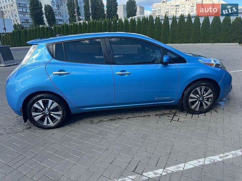 Хэтчбек Nissan Leaf 2013 в Черкассах