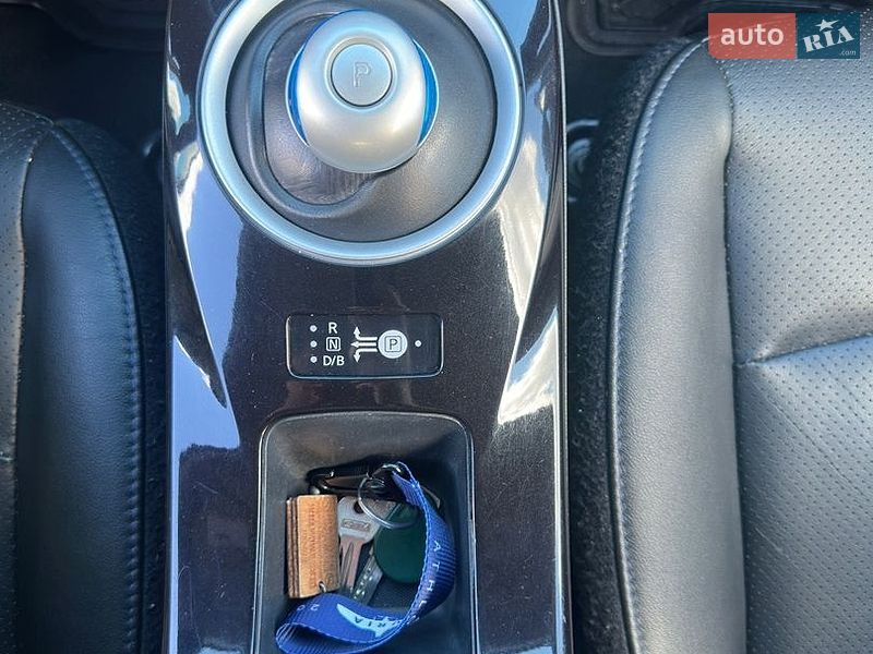 Хэтчбек Nissan Leaf 2013 в Черкассах