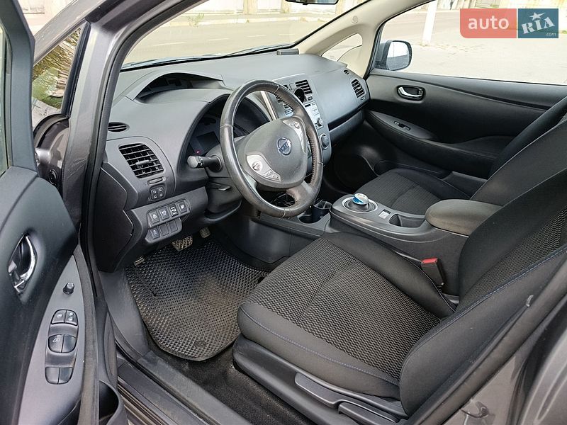 Хэтчбек Nissan Leaf 2015 в Киеве фото 2 Хэтчбек Nissan Leaf 2015 в Киеве