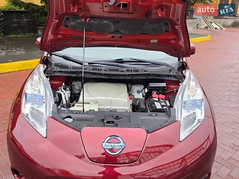 Хетчбек Nissan Leaf 2017 в Рівному фото 34 Хетчбек Nissan Leaf 2017 в Рівному