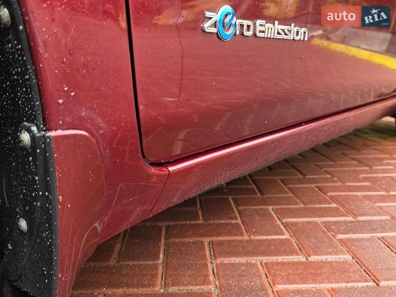 Хетчбек Nissan Leaf 2017 в Рівному фото 82 Хетчбек Nissan Leaf 2017 в Рівному
