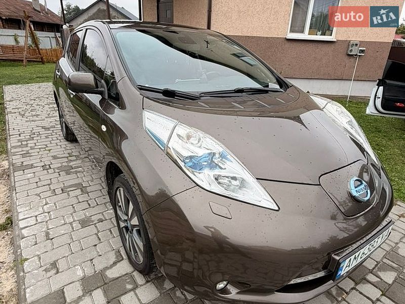 Хэтчбек Nissan Leaf 2016 в Житомире