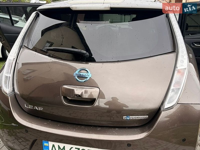 Хэтчбек Nissan Leaf 2016 в Житомире