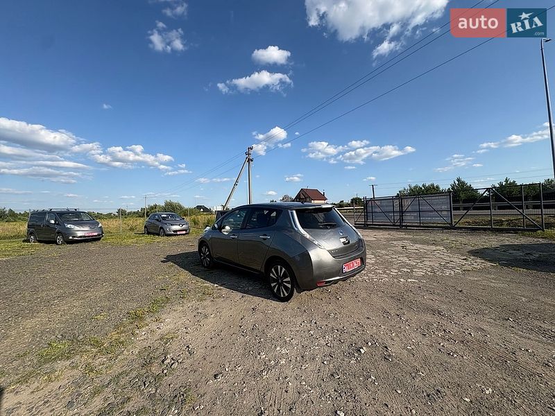 Хэтчбек Nissan Leaf 2016 в Луцке