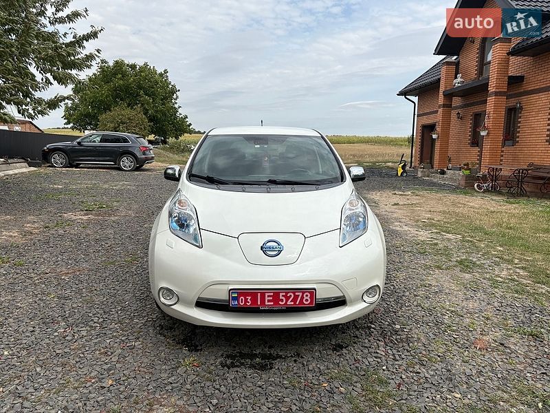 Nissan Leaf 2014