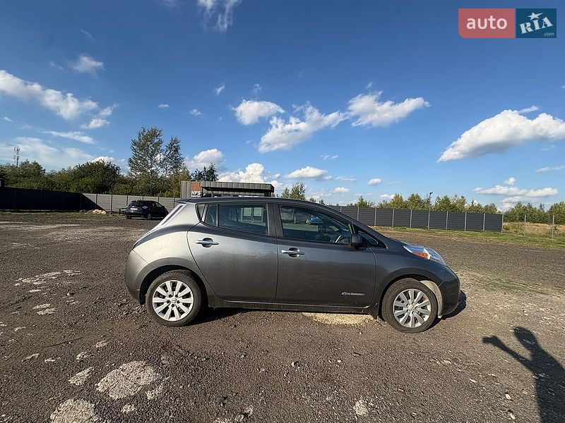 Хетчбек Nissan Leaf 2014 в Луцьку