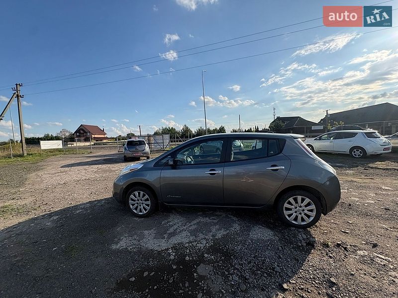 Хетчбек Nissan Leaf 2014 в Луцьку