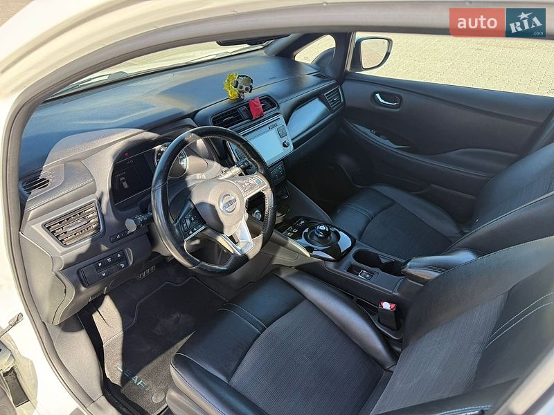 Хэтчбек Nissan Leaf 2018 в Львове фото 31 Хэтчбек Nissan Leaf 2018 в Львове
