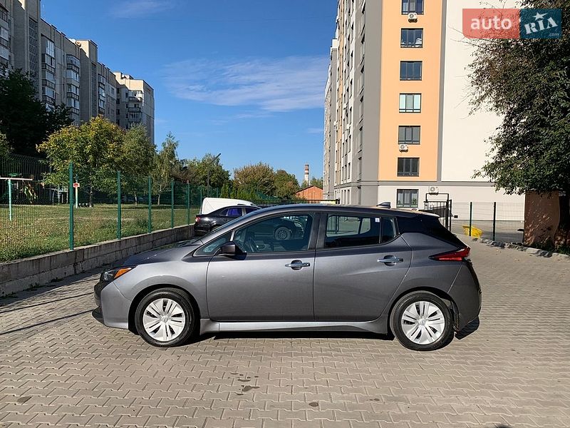 Хетчбек Nissan Leaf 2024 в Хмельницькому