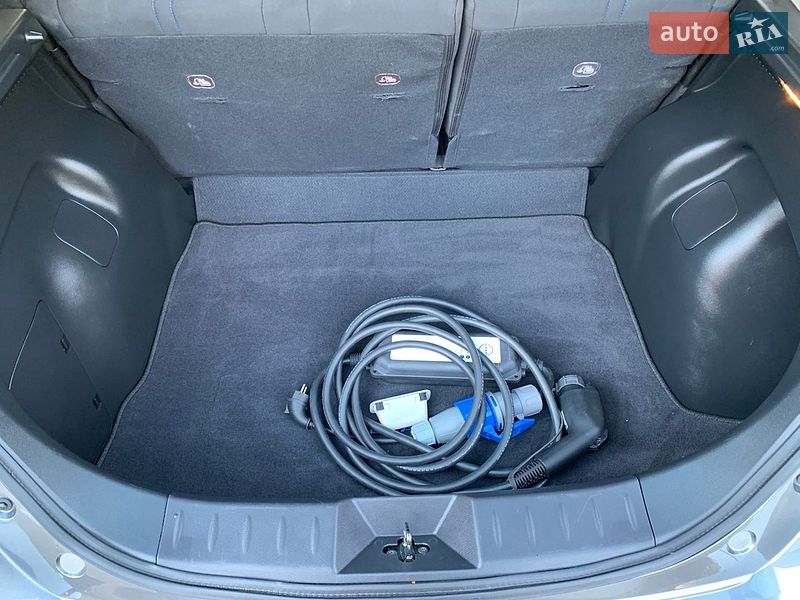 Хетчбек Nissan Leaf 2024 в Хмельницькому