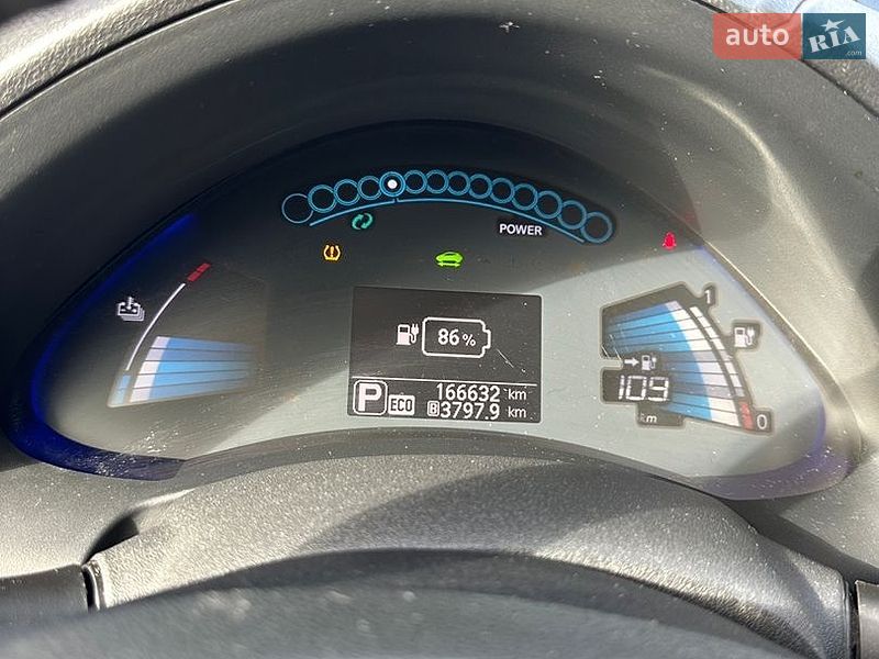 Хэтчбек Nissan Leaf 2014 в Тернополе