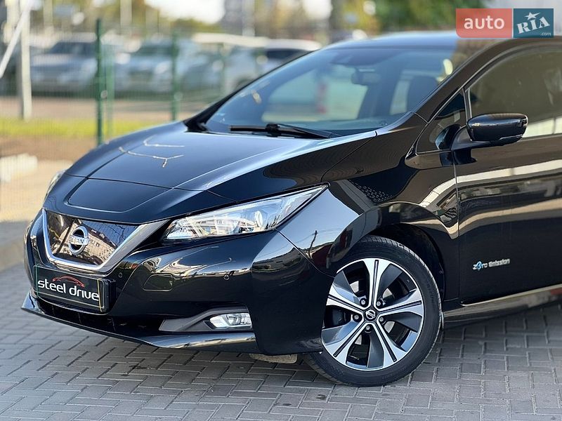 Хетчбек Nissan Leaf 2018 в Миколаєві