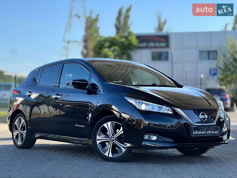 Хетчбек Nissan Leaf 2018 в Миколаєві