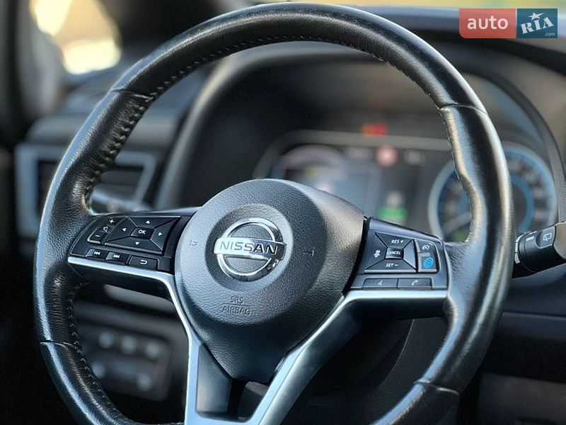 Хетчбек Nissan Leaf 2018 в Миколаєві