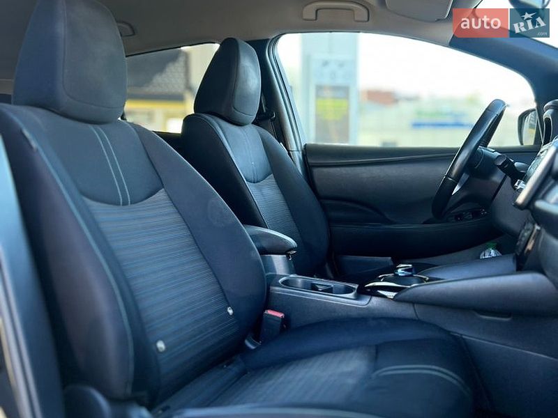 Хетчбек Nissan Leaf 2018 в Миколаєві
