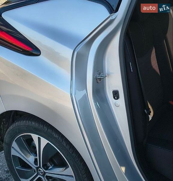 Хэтчбек Nissan Leaf 2020 в Полтаве