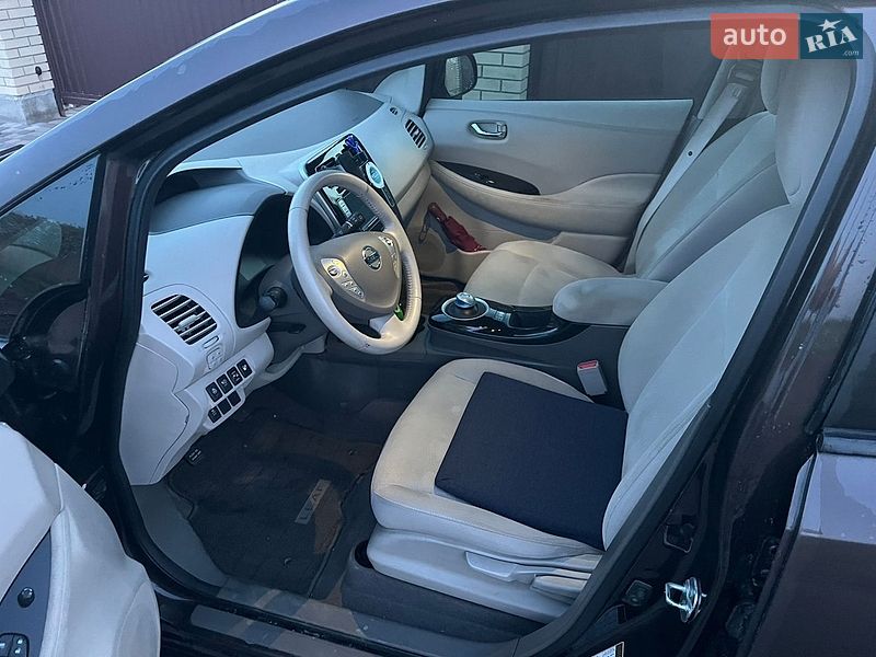 Хетчбек Nissan Leaf 2015 в Львові